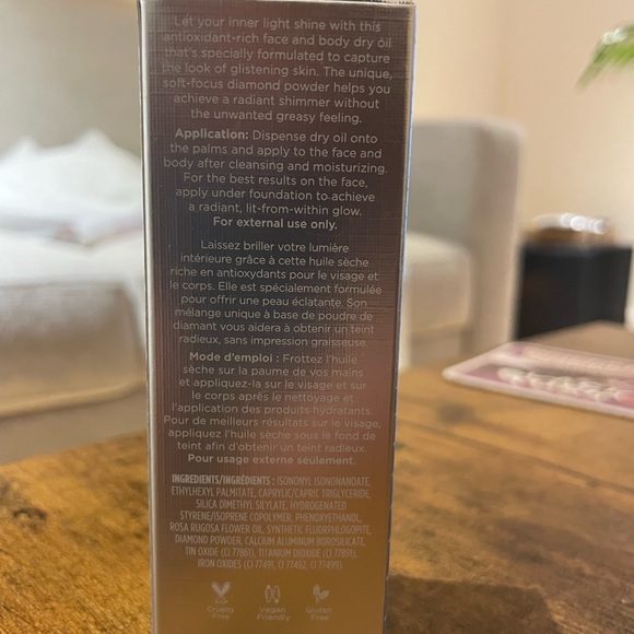 PUR Cosmetics Crystal Clear Iconic Glow Shimmer Oil, 1 FL Oz - Picture 2 of 2